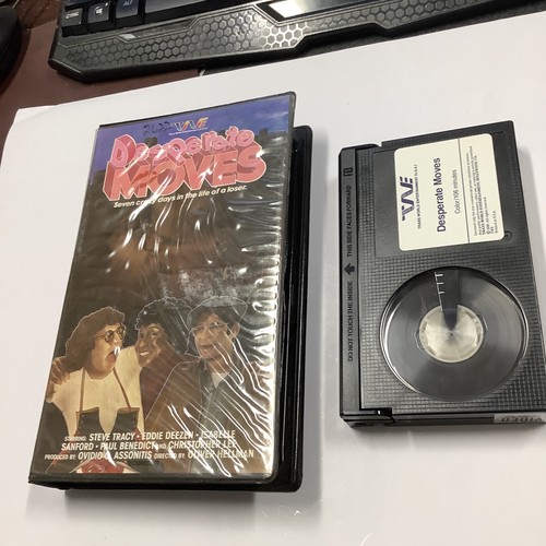 Desperate moves clamshell - desperate, (clamshell